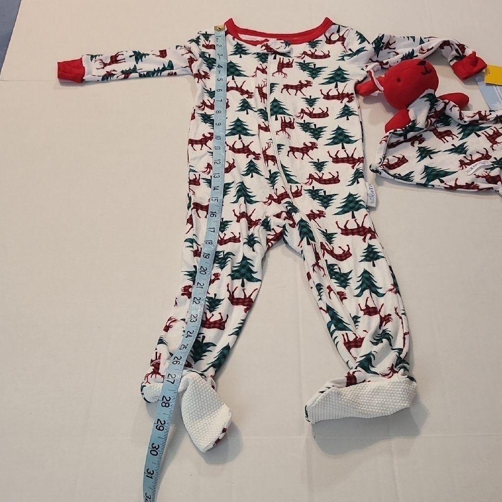 Max & Olivia Festive Reindeer & Tree Pajamas 18 Months NWT - Picture 8 of 11